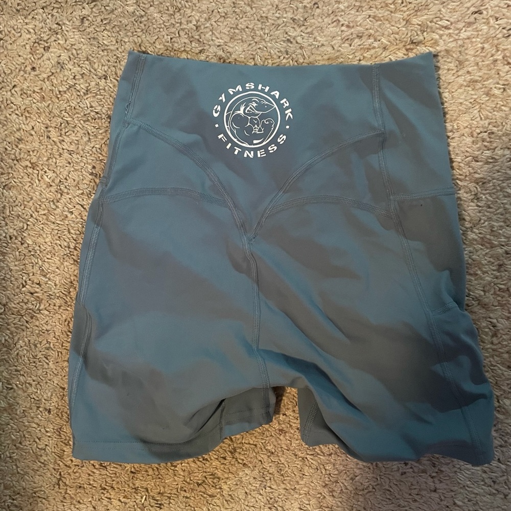 💙 gymshark legacy shorts 💙